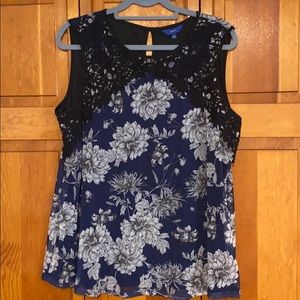 Floral Patterned Sleeveless Top
